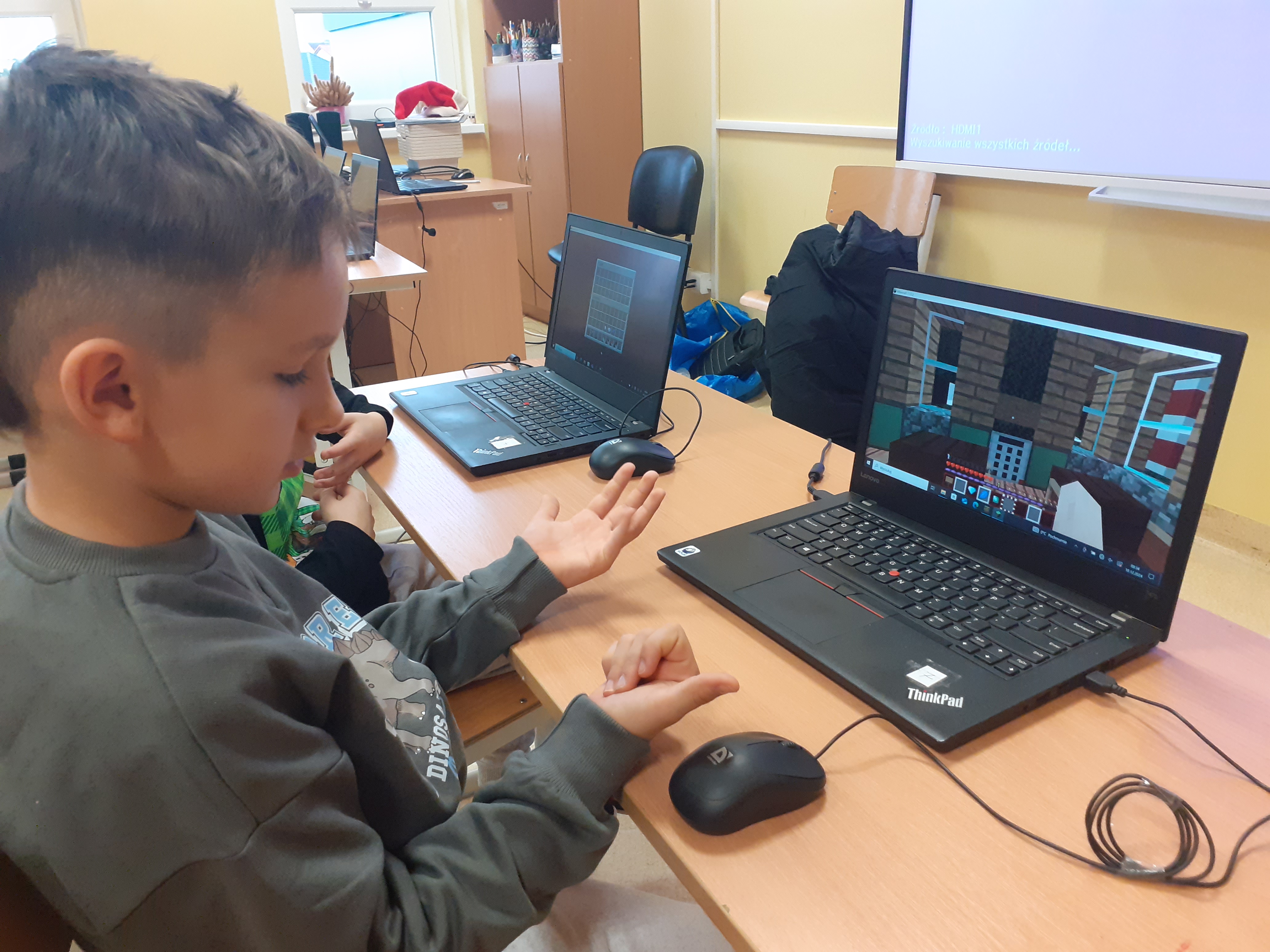 Zdjęcie z zajęć Wstęp do Programowania